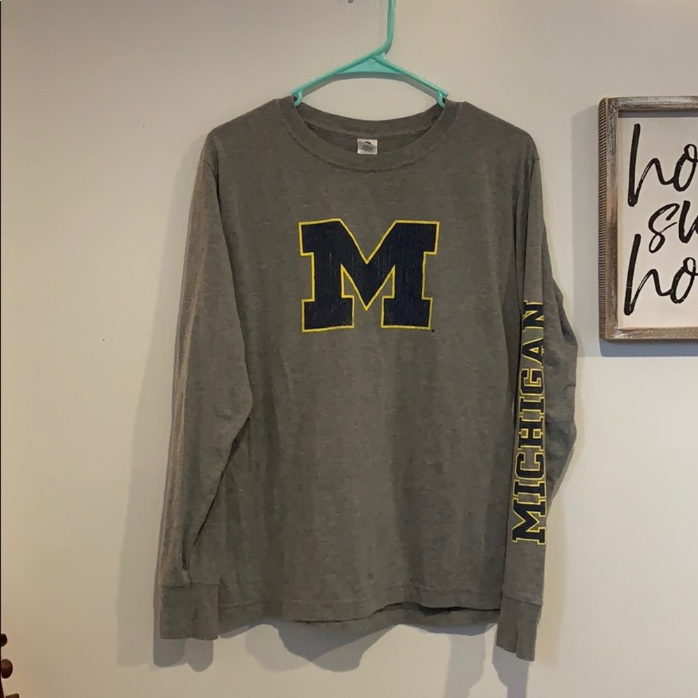 Women’s University of Michigan Long Sleeved Tee